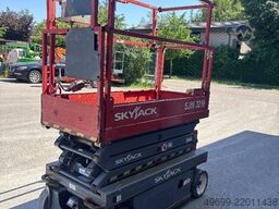 SkyJack SJ 3219 7,80m Scherenarbeitsbühne *Akku NEU*