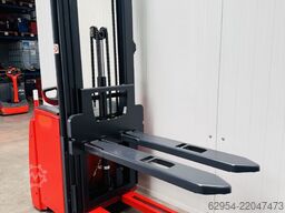 Linde L 14 i Triplex Batterie Bj.22