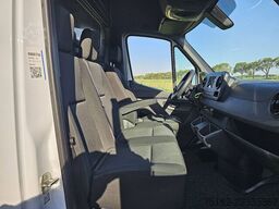 MERCEDES-BENZ SPRINTER 317 L2H2 RWD Automaat