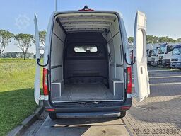 MERCEDES-BENZ SPRINTER 317 L2H2 RWD Automaat