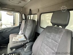 Mercedes-Benz Atego 818