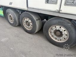  SVKA24P10(33) Carrier 1850 / Swiss-Vehicle