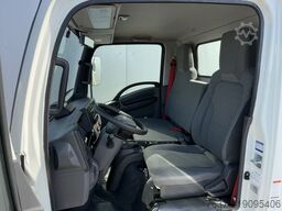 ISUZU NMR-M29 9Gang-Autom. Fahrgestell NEUES MODELL