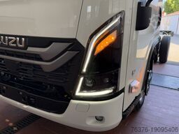 ISUZU NMR-M29 9Gang-Autom. Fahrgestell NEUES MODELL