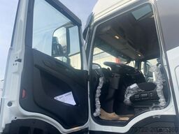 IVECO X-WAY 570 BL Fahrgestell Holz Sofort Verfügbar