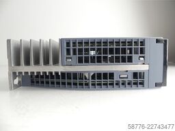 Siemens Sinamics S210 6SL3210-5HB10-4UF0 Umrichter SN:ZVM4XVM009140 0,4kW 240V~-ungebr.-