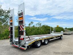 Möslein T 3-9,20 F  3 Achs Tieflader mit gerader Ladefläche 9 m, Neufahrzeug