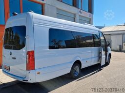 MERCEDES-BENZ 517 Lord Comfort XXL Lagerfahrzeug 23 SS