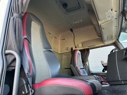 Volvo FM 370 Globetrotter / 827 dkm / 2 Tanks / Full ...