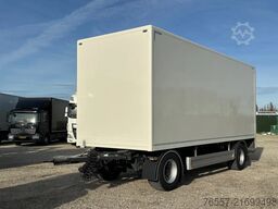 Pacton PACTON GESLOTEN AANHANGER MET LAADKLEP