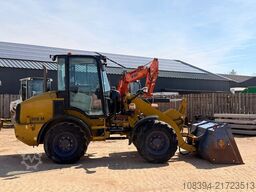 Caterpillar 908M