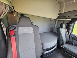 RENAULT T 440