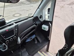 IVECO 2x Daily 70 Lagerfahrzrug Ferqui Sunrise 2,5 m B