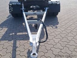 Wiese Abrollanhänger Schlittenanhänger