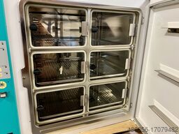 Heraeus BBD 6220, HeraCell 240, Binder CB 150