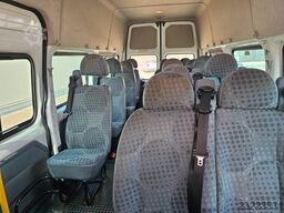 FORD Transit Trend 17 Sitzer