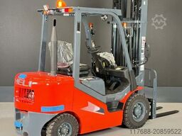 Heli CPCD35-H3-Diesel 3,5t 5,4m Triplex KUBOTA Garantie