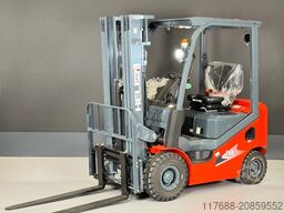 Heli CPCD18H3-Diesel 1,75t 4,7m Triplex KUBOTA Garantie