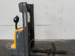Jungheinrich EJC 112 LI ION 2.5m/ free lift/ 2051h