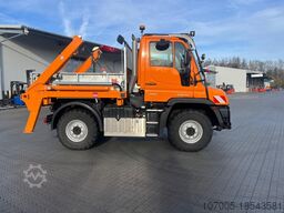 Mercedes-Benz Unimog U 219 mit Jotha Aufbau