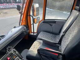 Mercedes-Benz Unimog U 219 mit Jotha Aufbau