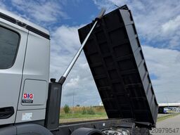 MercedesBenz Arocs 4848 8x8 tipper
