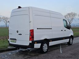 MERCEDES-BENZ SPRINTER 317 L2H2 3.5T-Trekhaak!