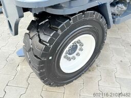 Combilift C3000XL / GAS / DUPLEX 3200 / FREE LIFT