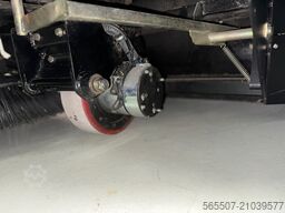 Paintrobotics, Matthias Janssen Paintrobotics, Matthias Janssen Paintrobotics, Matthias Janssen