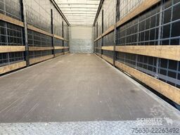Schmitz Cargobull Semitrailer Curtainsider Mega