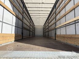 Schmitz Cargobull Curtainsider Standard