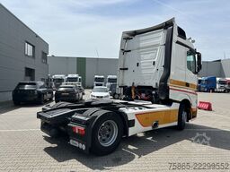 Mercedes-Benz Actros 1842 Streamspace / 2 Tanks / APK TUV 12-26