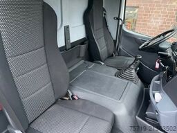 Mercedes-Benz 1824 4x2 Axor