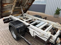 Mercedes-Benz 513 CDI, Crane Hiab 022-2 kipper