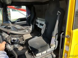 MAN TGX 26.360 / BaumaschinenTransport / 9 to Rampen