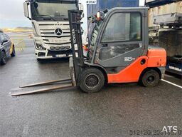 Toyota 02-8FDJF35 Forklift w/ Hydraulic Forks and Side Sh
