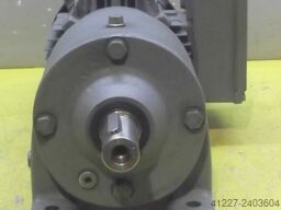 SEW-EURODRIVE R40DT71D4BM/HF