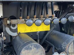 Volvo FM 370 + Euro 5 + Palfinger Z-Q170 Crane + 30to...