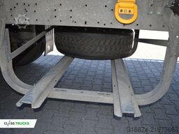 SCHMITZ CARGOBULL SKO FP 45 ThermoKing SLXi 300