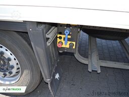 SCHMITZ CARGOBULL SKO FP 45 ThermoKing SLXi 300