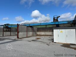 Chain conveyor sawdust and wood chips