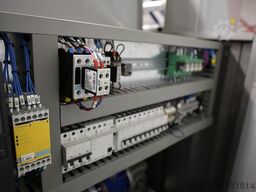 Record Scorpion compact