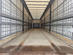 KRONE SD STEERAXLE TAILLIFT