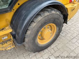 CATERPILLAR 907M / 2018 BJ / Schaufel + Gabel
