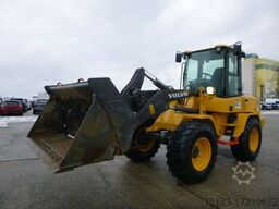 VOLVO L30G Radlader 4x4 ALLRAD