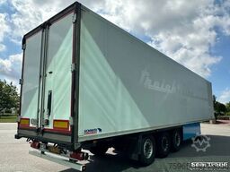 SCHMITZ CARGOBULL SCB*S3B THERMO KING SLXe 300 LIFT AXLE HOLLAND T