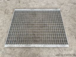 Gesamttiefe: 1.045 mm / Gesamtbreite: 1.295 mm / / MW: 70x 45 mm / GR-137