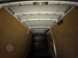 IVECO Daily 50C18 Kastenwagen *Navi*Ahk**