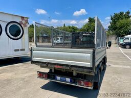 Nissan NT 400