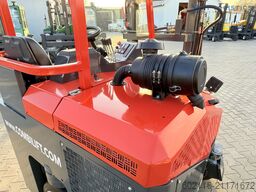 Combilift C3000CB GAS TRIPLEX 4900 FREE-LIFT